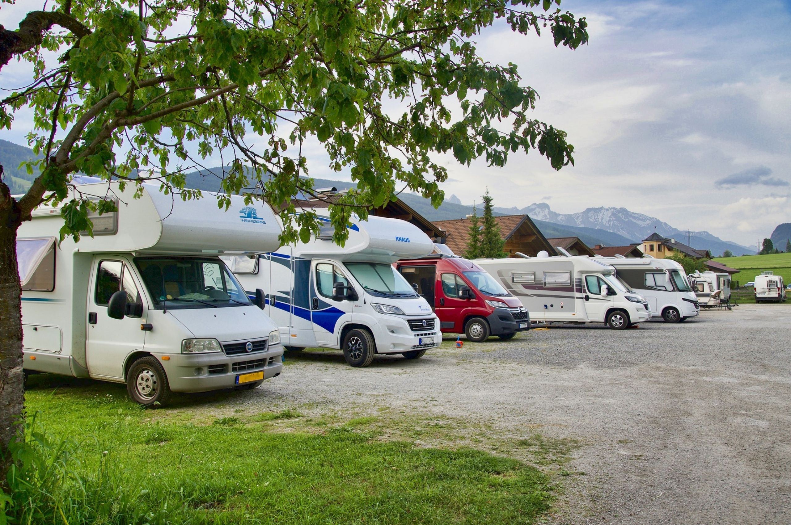 Campervan VS Motorhome – Which One Is Better?
